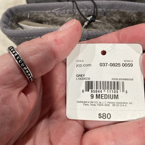 NWT Arizona Jean Co suede winter boots, gray, size 9 - Picture 4 of 7